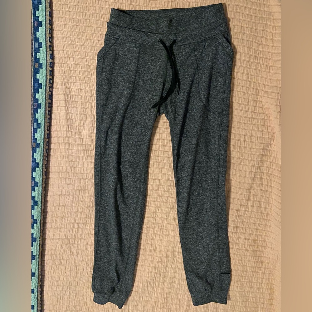 Lululemon Rulu joggers, Heathered grey, size 6